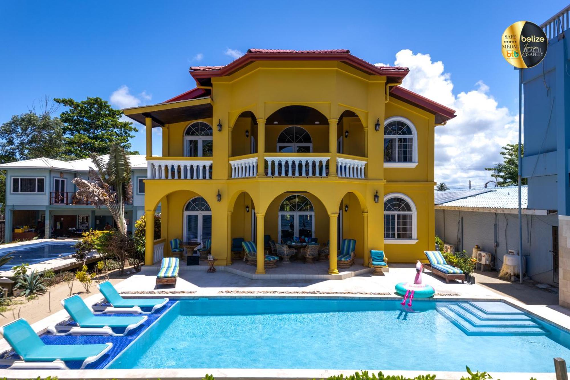 Blue Parrot Beach House And Villas 홉킨스 외부 사진