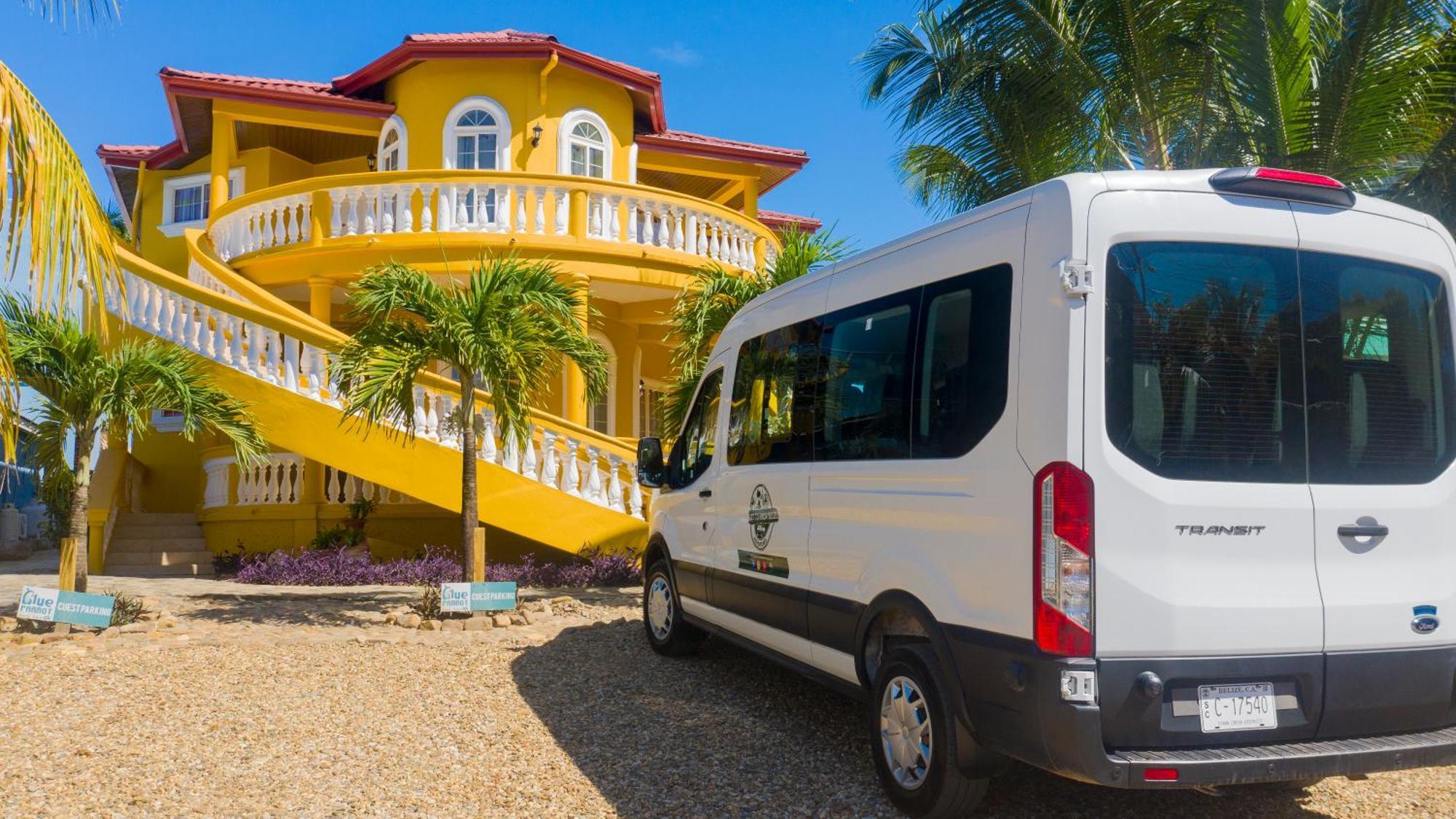 Blue Parrot Beach House And Villas 홉킨스 외부 사진