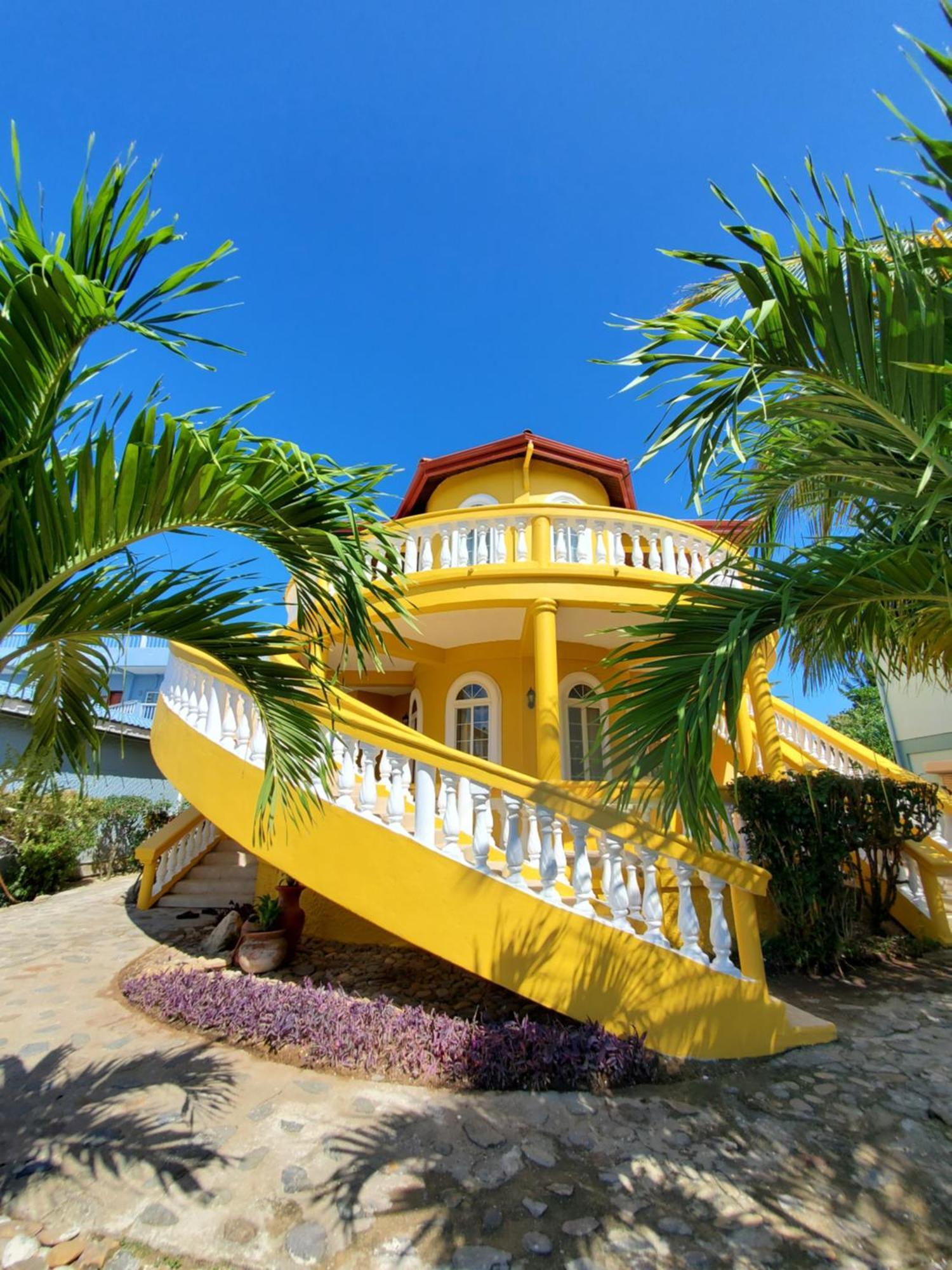 Blue Parrot Beach House And Villas 홉킨스 외부 사진